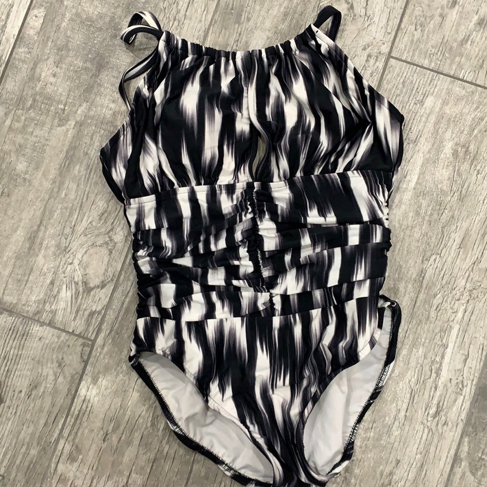 Euc Magicsuit